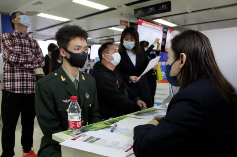 2月8日“戎归羊城”广州市退役军人招聘活动之线下精准匹配会成功举办
